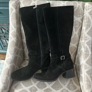 Koolaburra Black Suede Heeled Boots